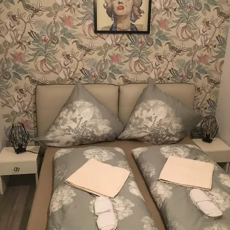 Capricorn Nuvoloni Apartment Sanremo
