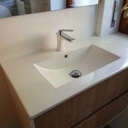 Capricorn Nuvoloni Apartment